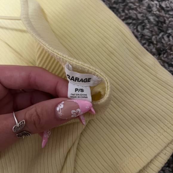 garage - Picture 3 of 4